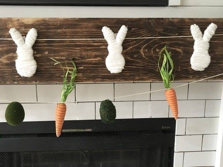 These easy DIY Easter banners are perfect for your DIY spring mantel decor ideas! DIY Spring banners!