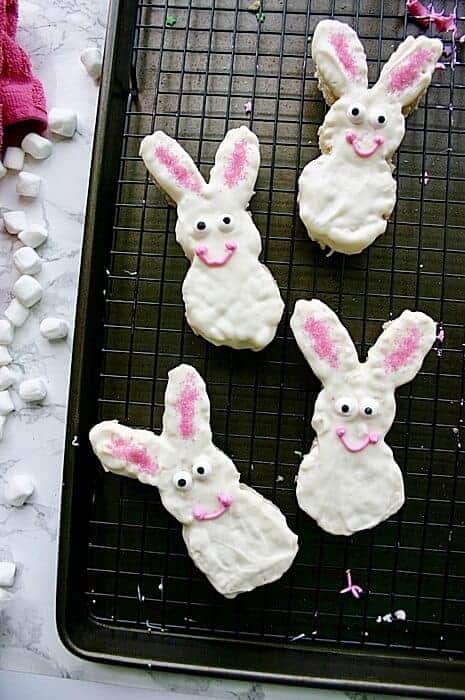 Easter bunny rice krispies treats