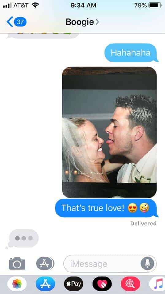 31 Awesome Texts to Send Your Husband to Make His Day!