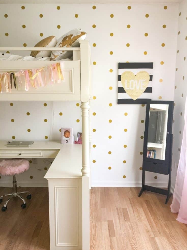 13 Small Bedroom Decorating Ideas on a Budget - The Savvy Sparrow