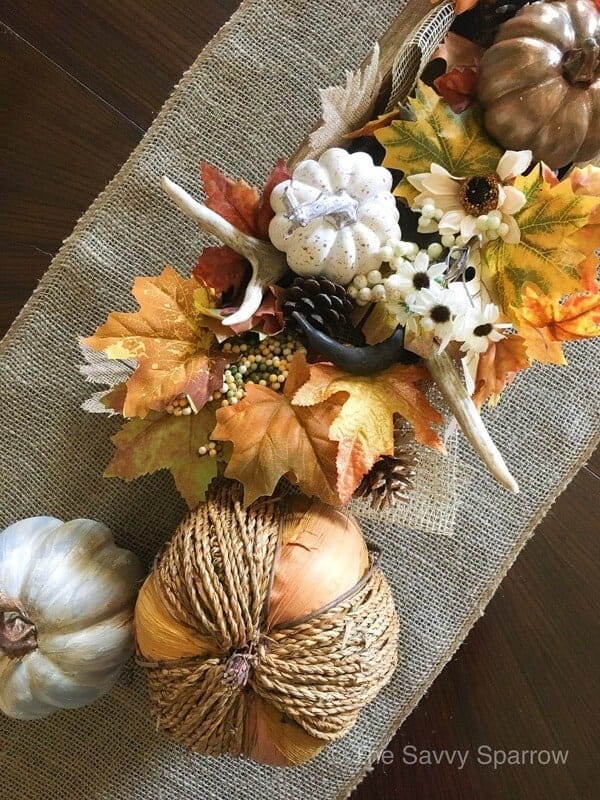 Easy DIY Fall Centerpiece for Thanksgiving Table Decor