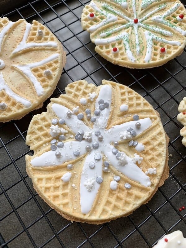 No bake Christmas cookies using pizzelle cookies!