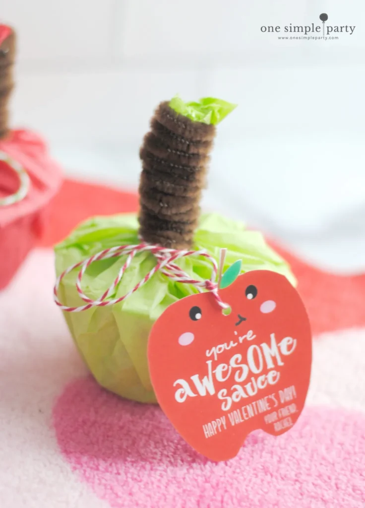 DIY applesauce valentines with printable 