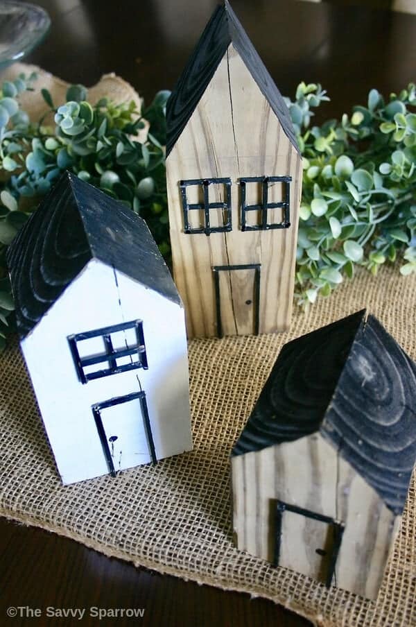 DIY Decorative Wooden Houses - Easy Scrap Wood Projects!