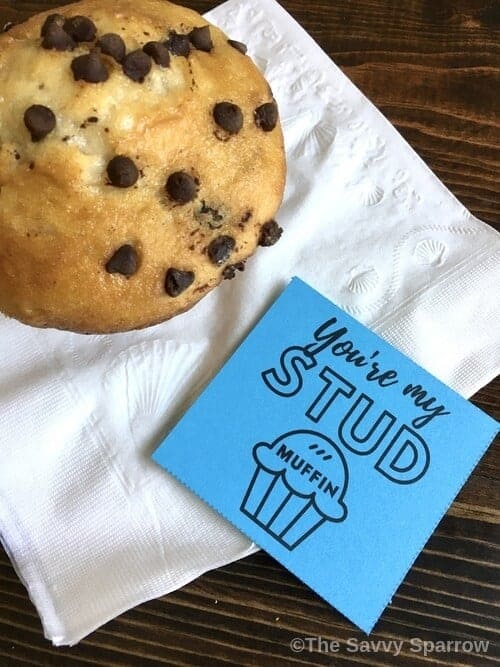 love note next to a muffin