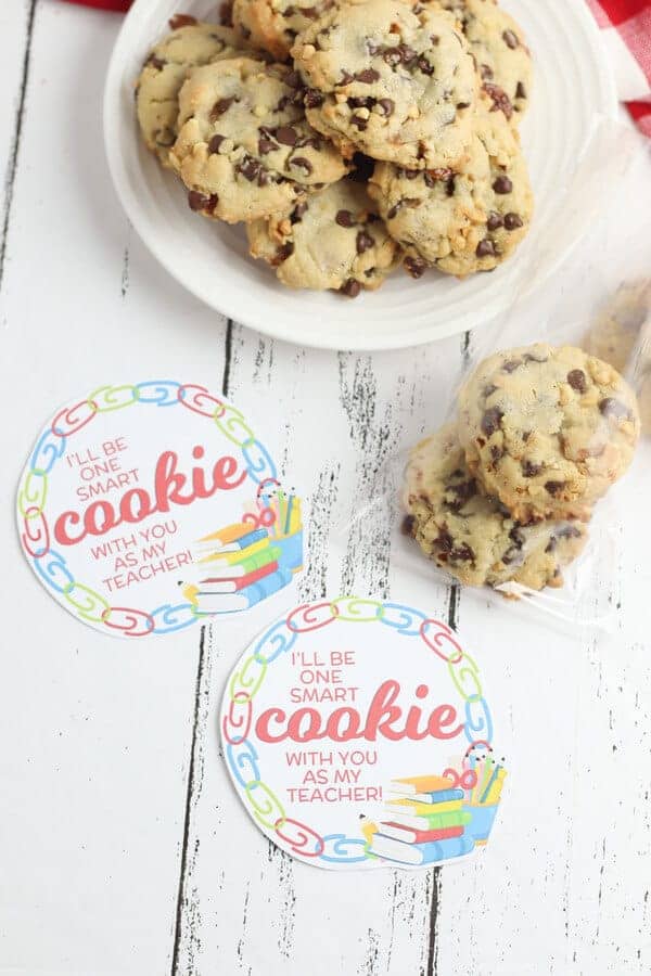 cookie gift tags and chocolate chip cookies on a table