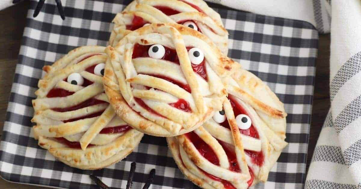 4 Ingredient Cherry Pie Mummy Halloween Treats - The Savvy Sparrow