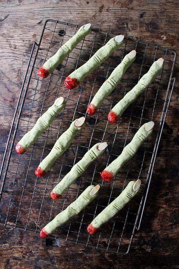 Halloween cookies that look like green witch fingers