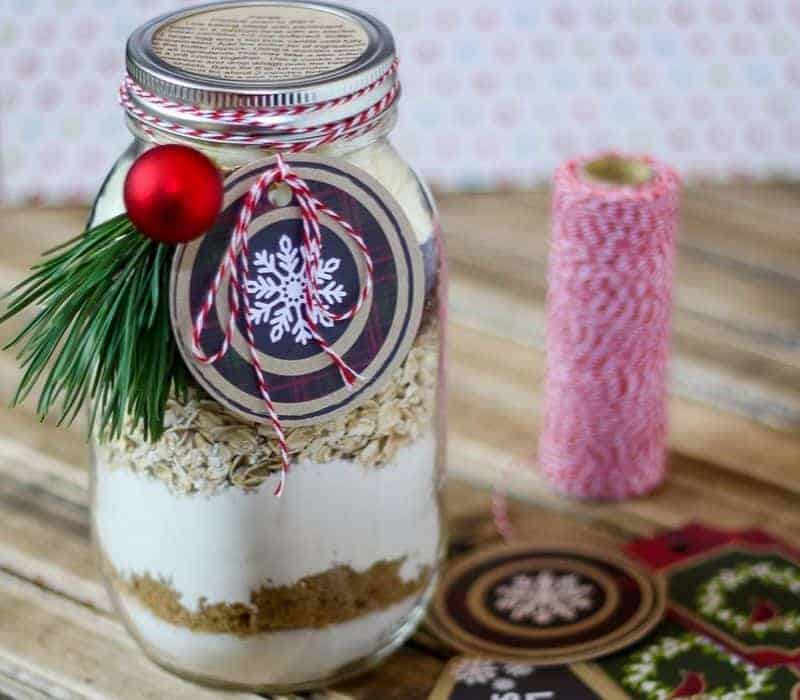 oatmeal cookies in a jar wrapped as DIY Christmas gifts 