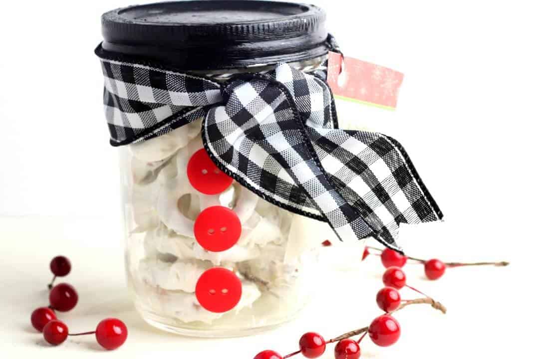 chocolate covered pretzel gifts in DIY snowman jars