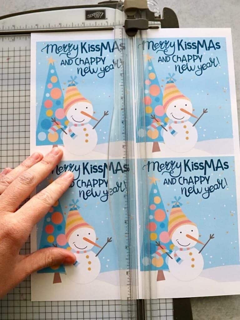 merry-kissmas-and-chappy-new-year-gift-tags-free-printable