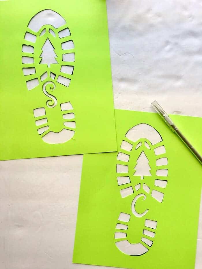 DIY santas footprints stencil