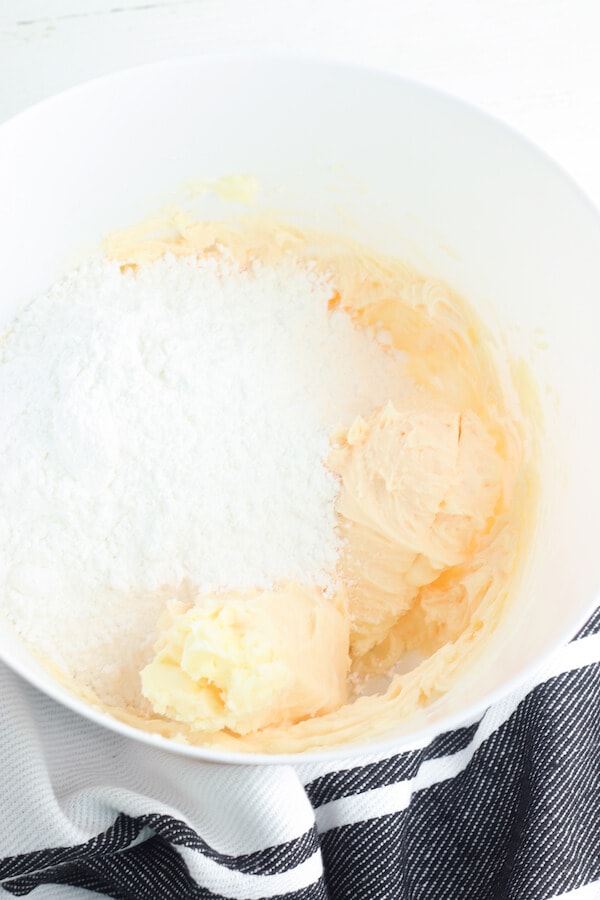 orange buttercream icing made with jello mix
