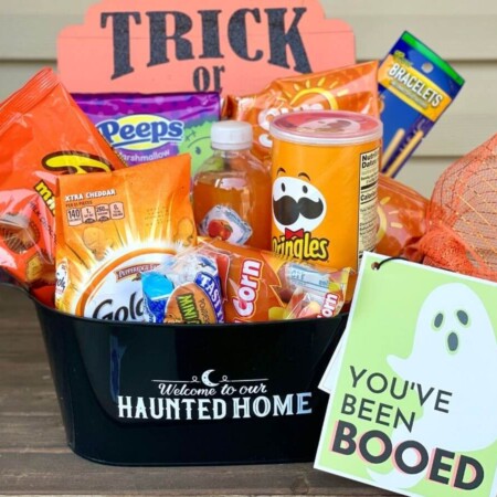 you've been booed Halloween gift basket with printable tag