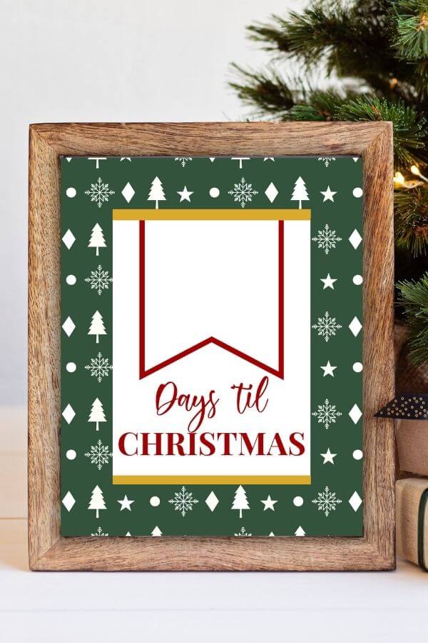 printable Christmas countdown sign in a frame