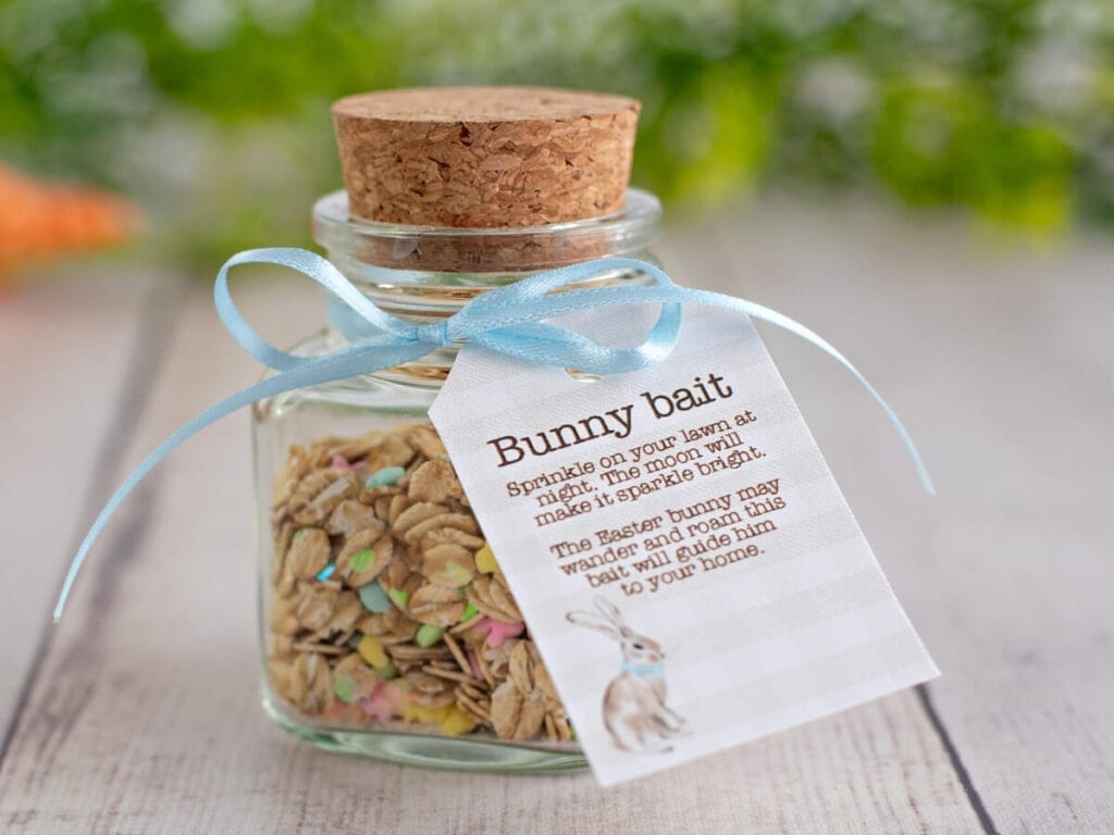 Easter bunny bait in a jar with a printable tag