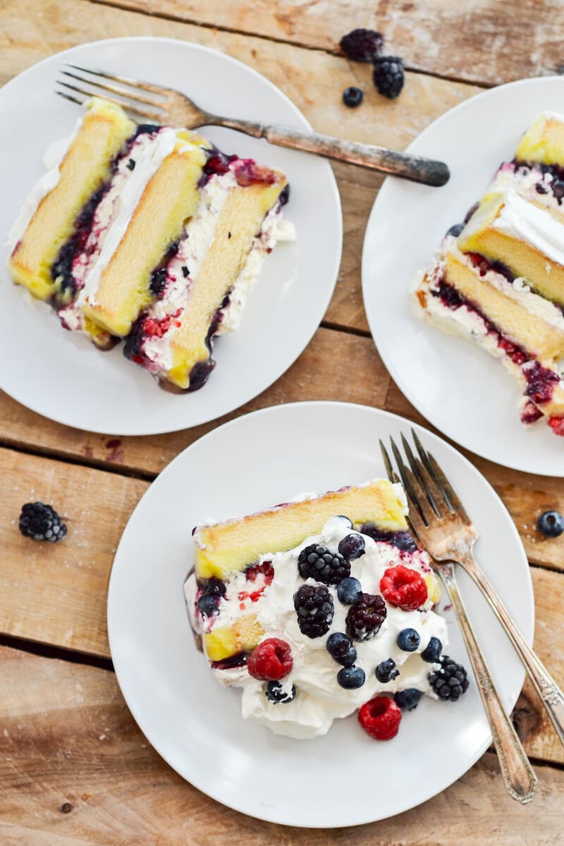 Easy NoBake Lemon Berry Icebox Cake Refreshing Summer Dessert!