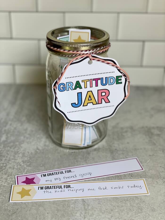 gratitude jar with notes of thanks