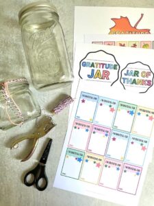 Make a Gratitude Jar with These Printables (Easy Thankful Jar!)