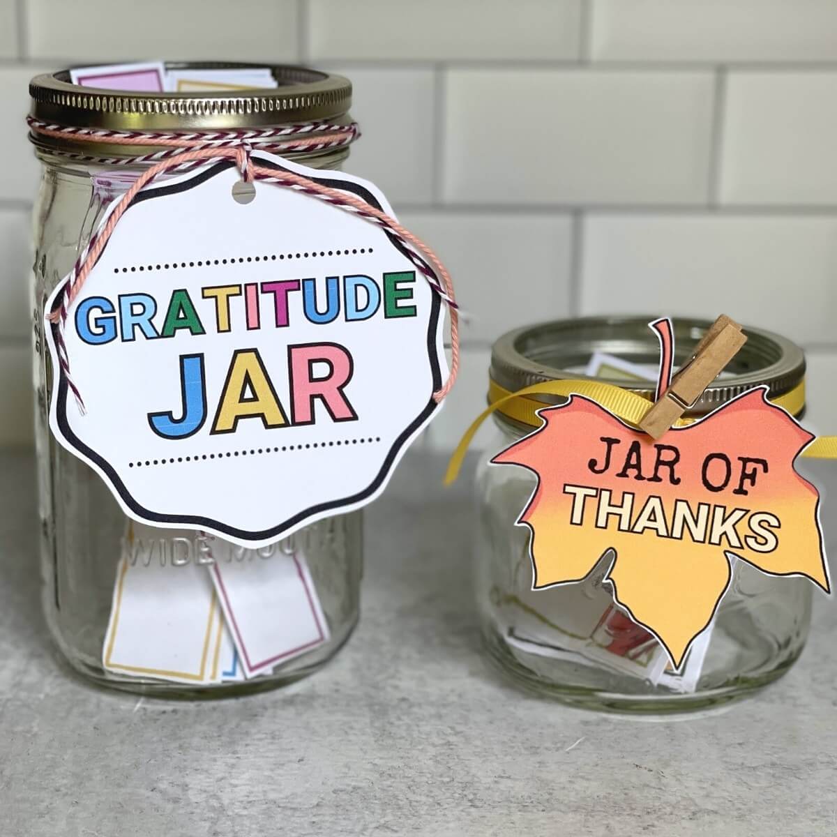 Thankful Cookies in a Jar - Mason Jar Cookies for those you're thankful for