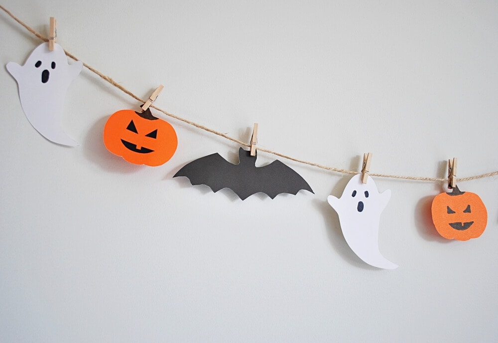 paper Halloween garland craft