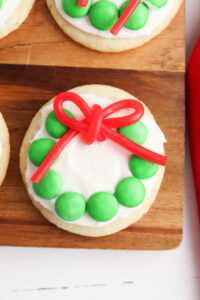 Christmas Wreath Sugar Cookies with M&Ms - Cute Cookies for Kids
