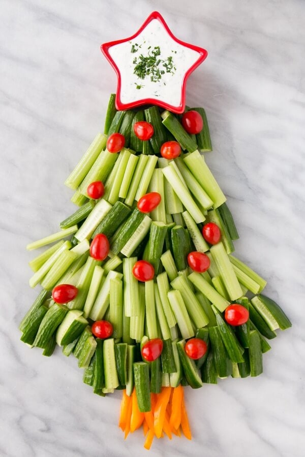 cut vegetables arranged in a christmas tree shape