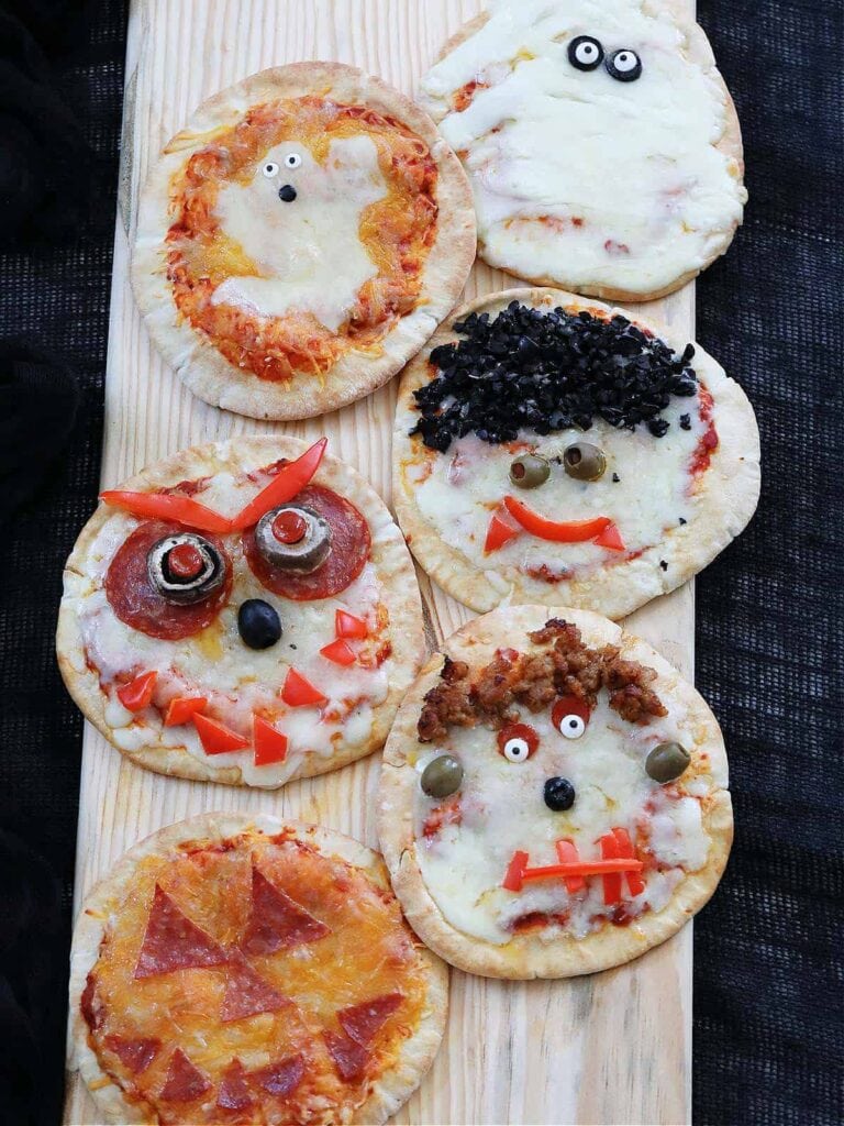 Halloween pizzas made with pita bread
