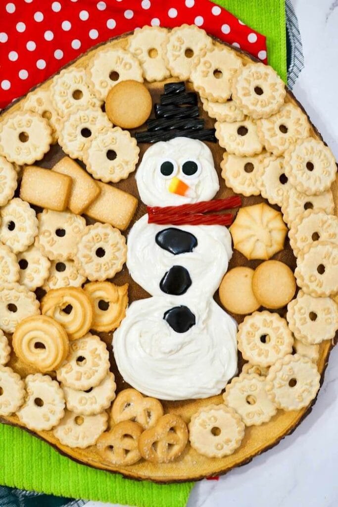 snowman frosting board with cookies