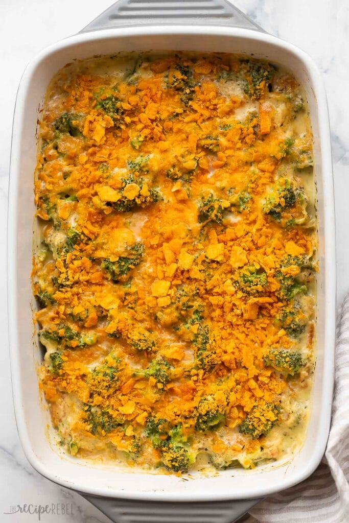 broccoli casserole with cheese crackers