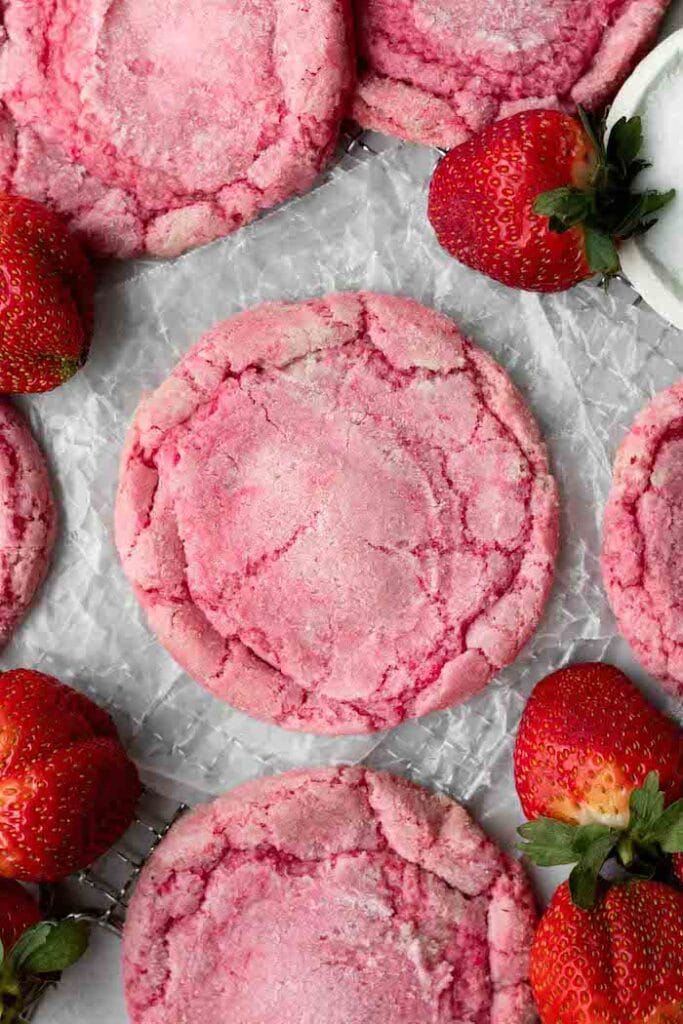 strawberry sugar cookies