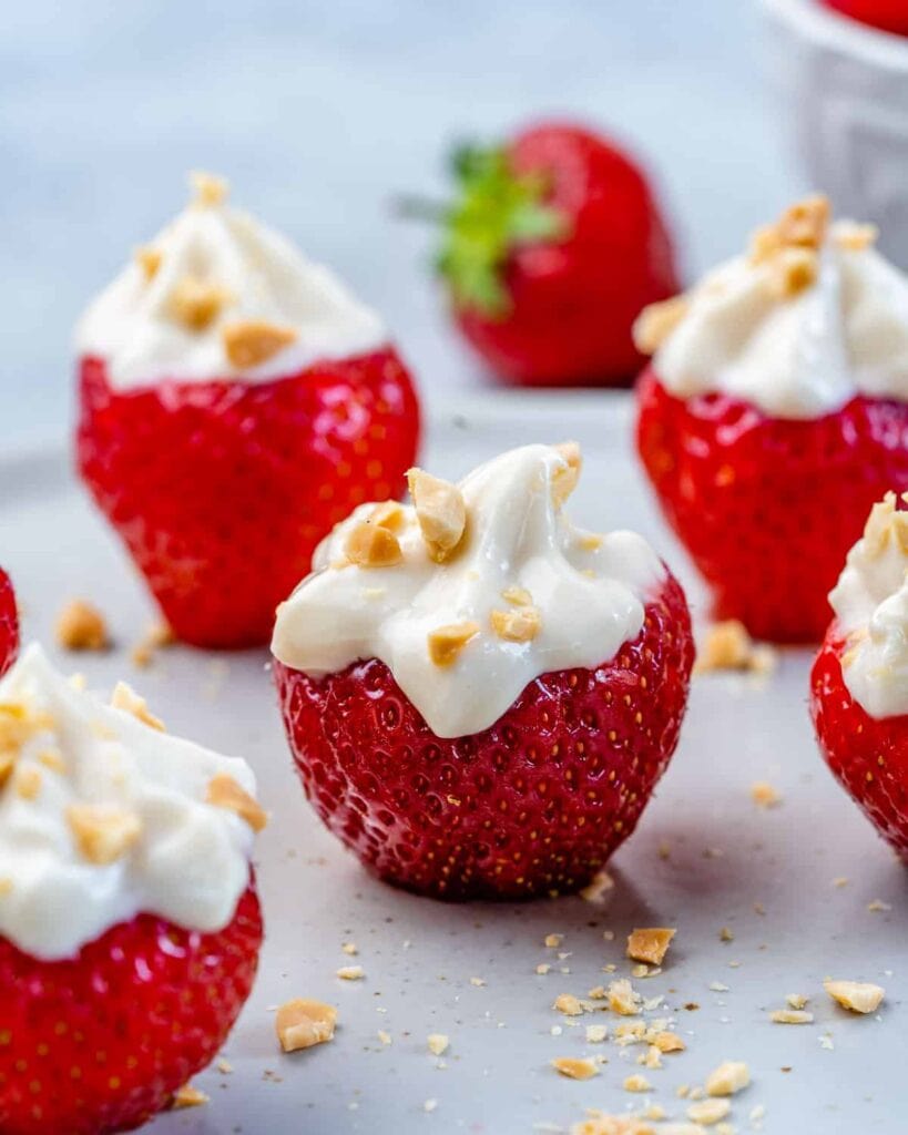 35 Valentine's Day Desserts to Make for Your Sweetheart!