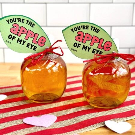 free printable apple Valentines for kids with apple juice