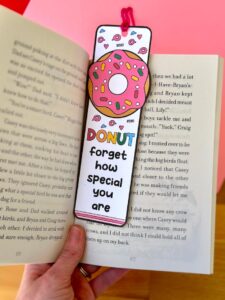Free Printable Valentine Bookmarks for Kids - The Savvy Sparrow