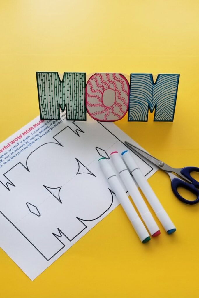 printable card to color that says Mom