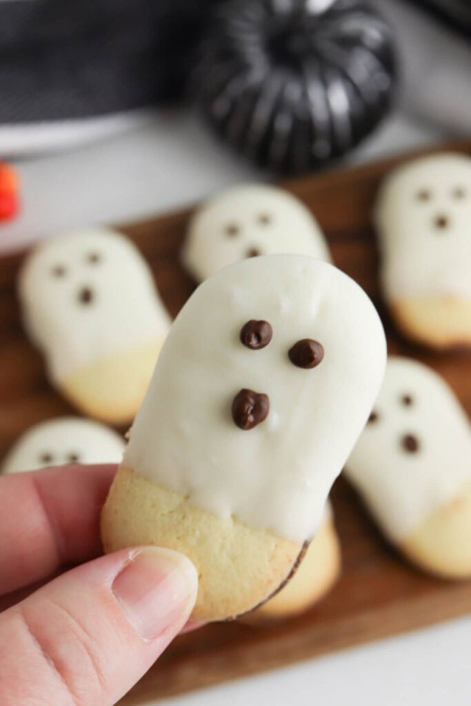 Halloween ghost Milano cookies
