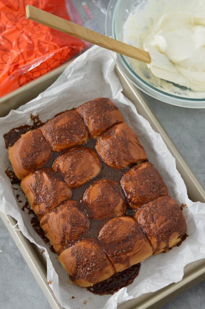 making King's Hawaiian cinnamon rolls