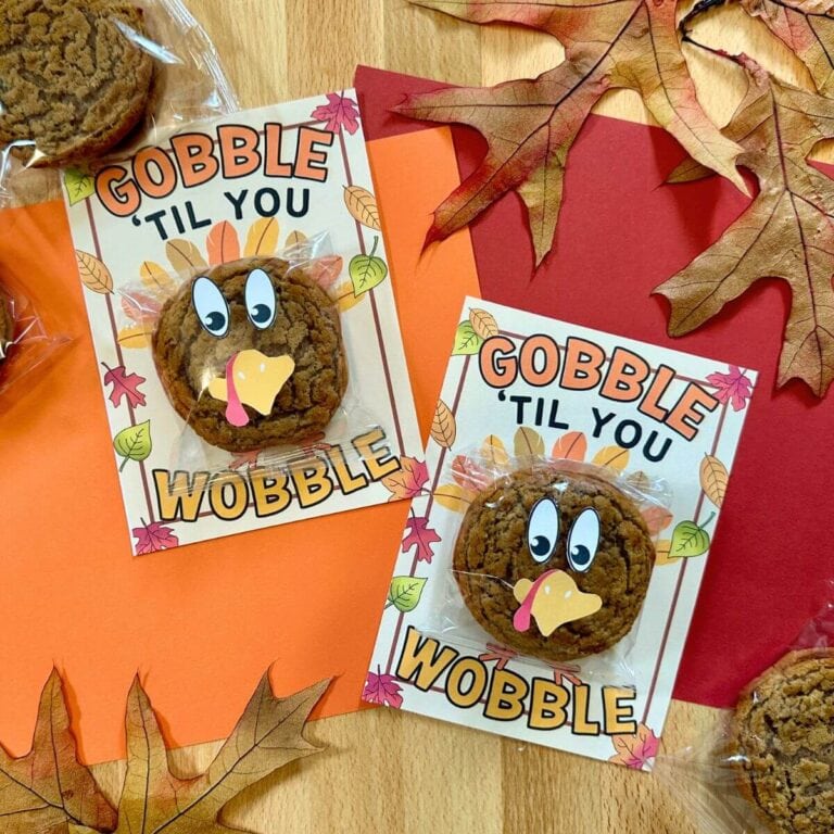 Thanksgiving party favors that say gobble til you wobble with an oatmeal cream pie